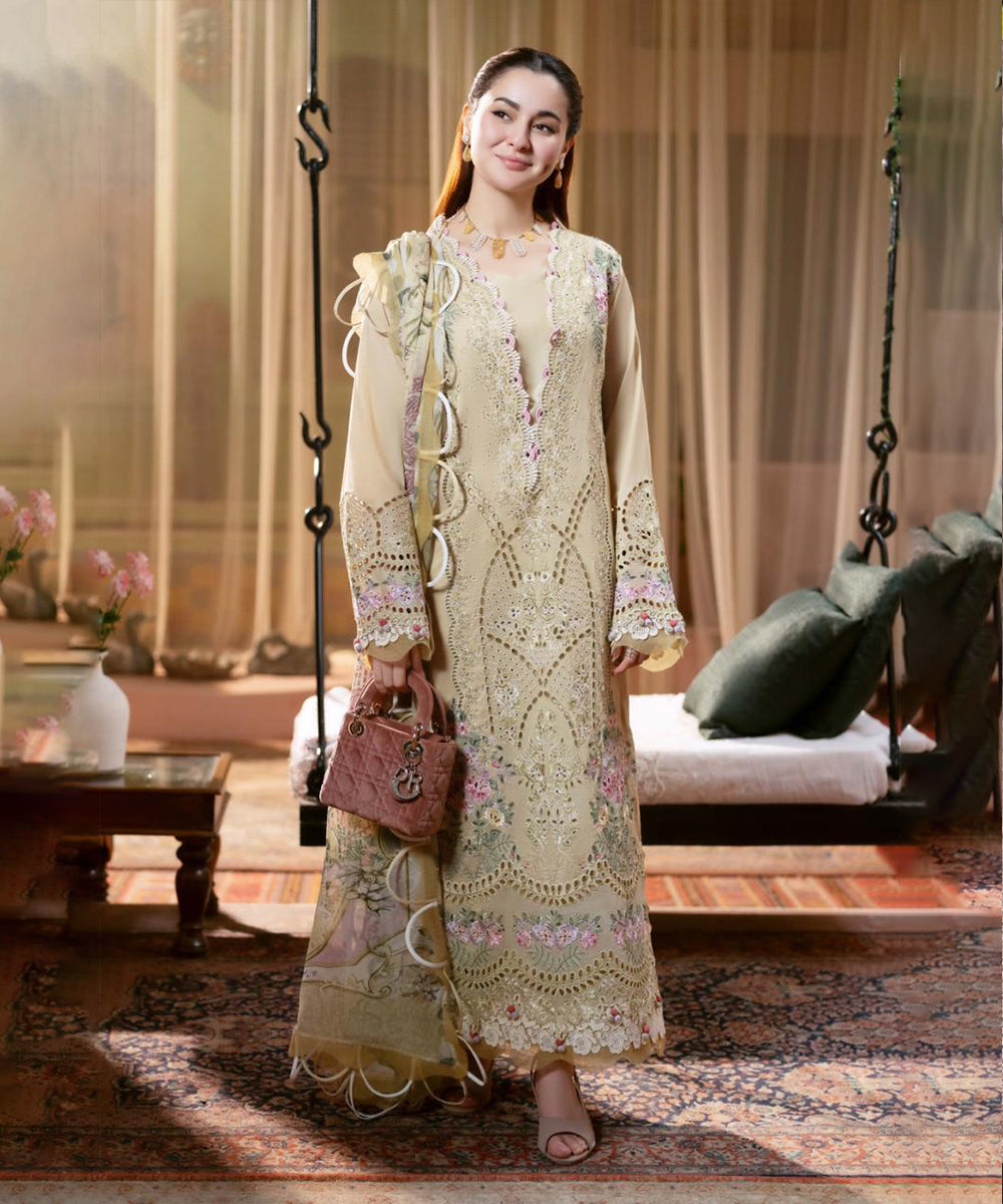 Lawn 3PC Embroidered Shirt with Digital Printed Jacquard Dupatta – ZC1426