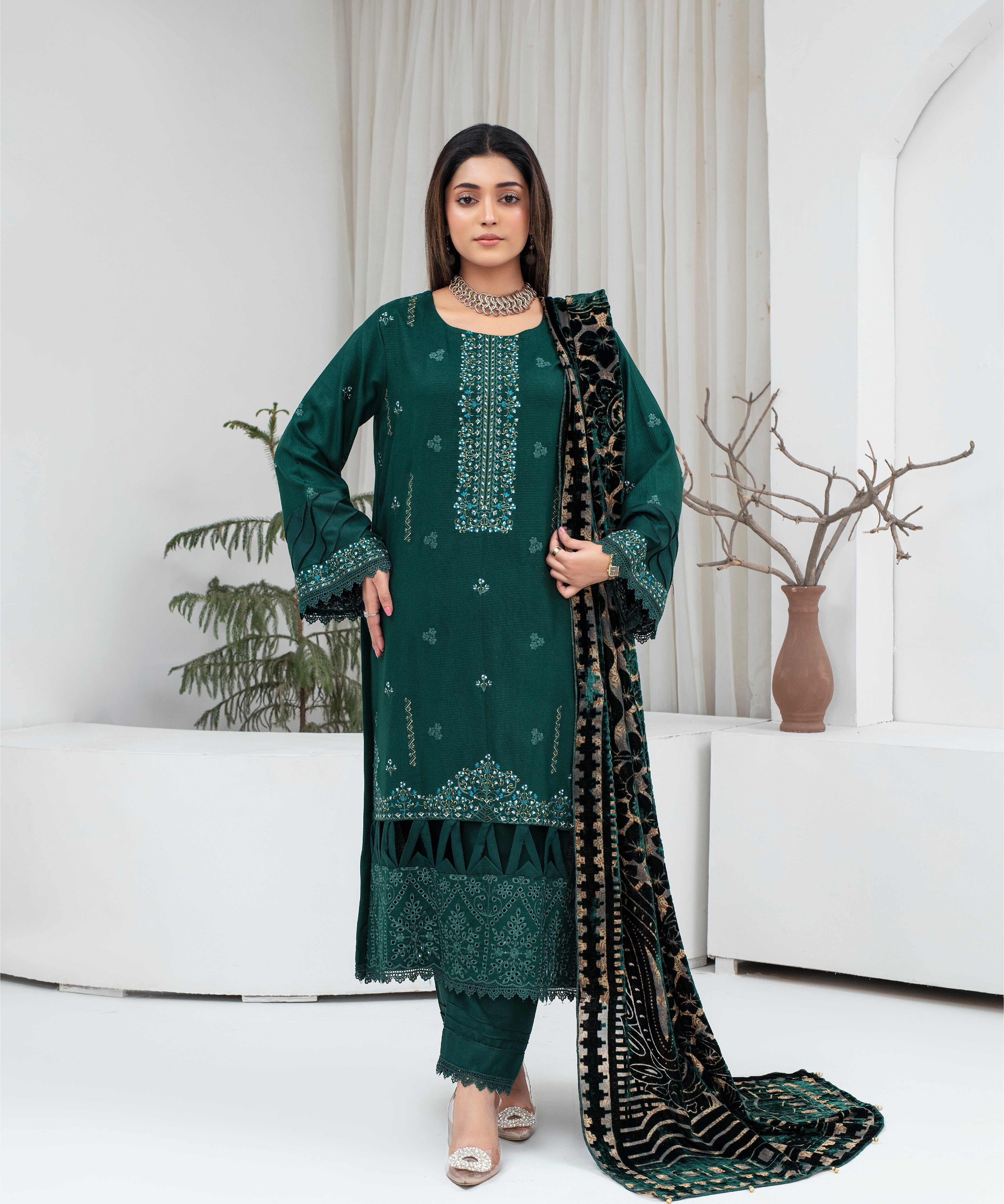 CREATION Dhanak 3PC Chikankari Embroidered Shirt with Velvet Plachi Shawl – ZC2105