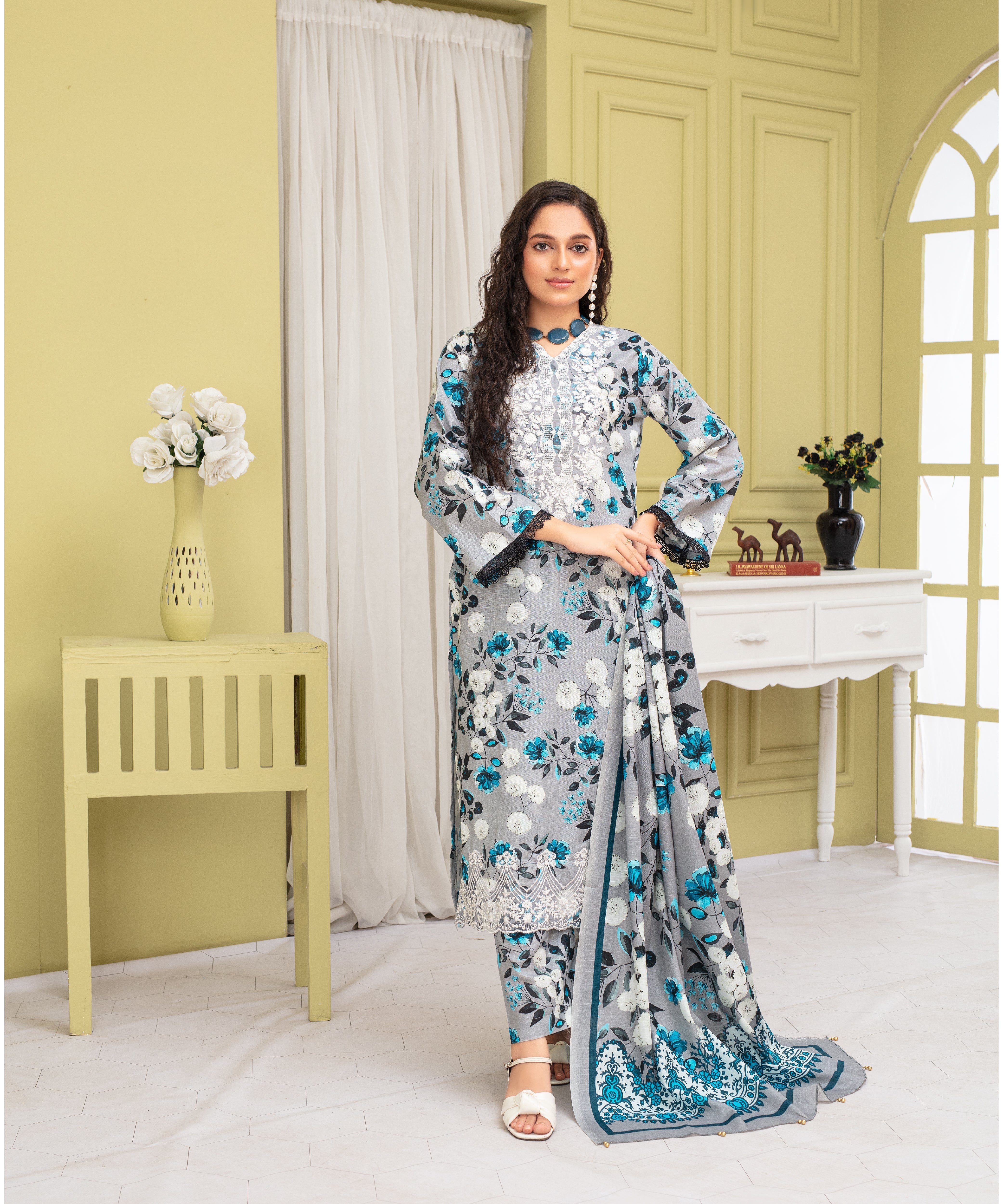 Creation Khaddar 3PC Printed Shirt & Trouser with Dupatta – ZC916