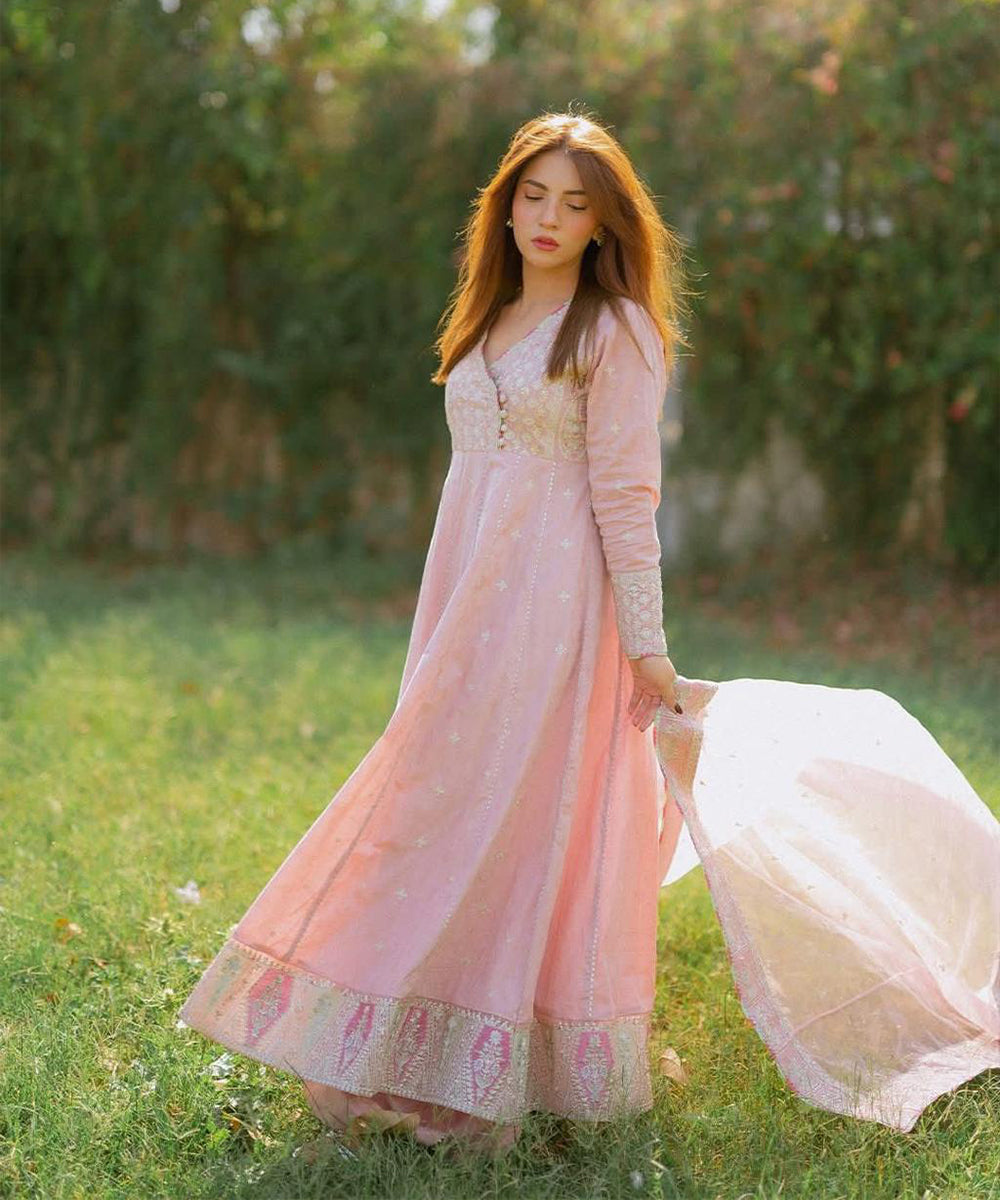 Lawn 3PC Embroidered Shirt with Organza Embroidered Dupatta – ZC1409