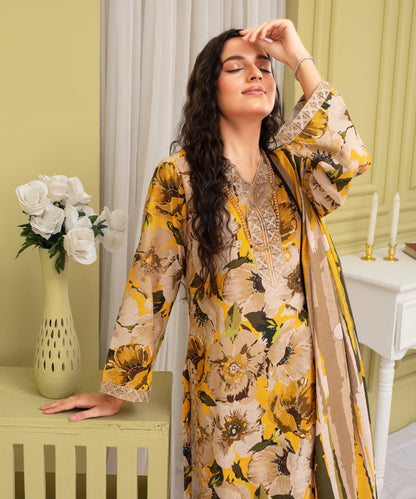 Creation Khaddar 3PC with Khaddar Printed Shirt & Trouser – ZC910