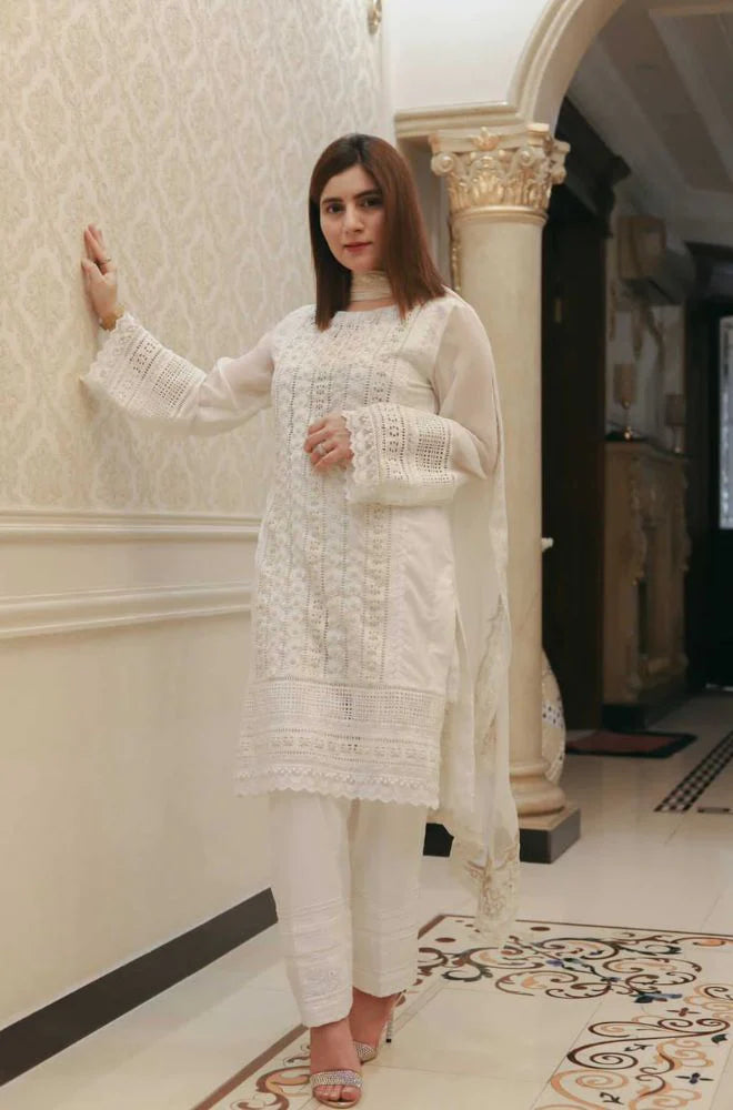Lawn 3PC Embroidered Shirt with Chiffon Embroidered Dupatta – ZC1079