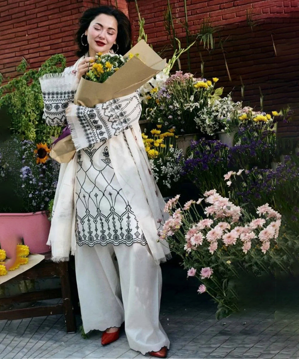 Lawn 3PC Embroidered Shirt with Digital Printed Jacquard Dupatta – ZC1383