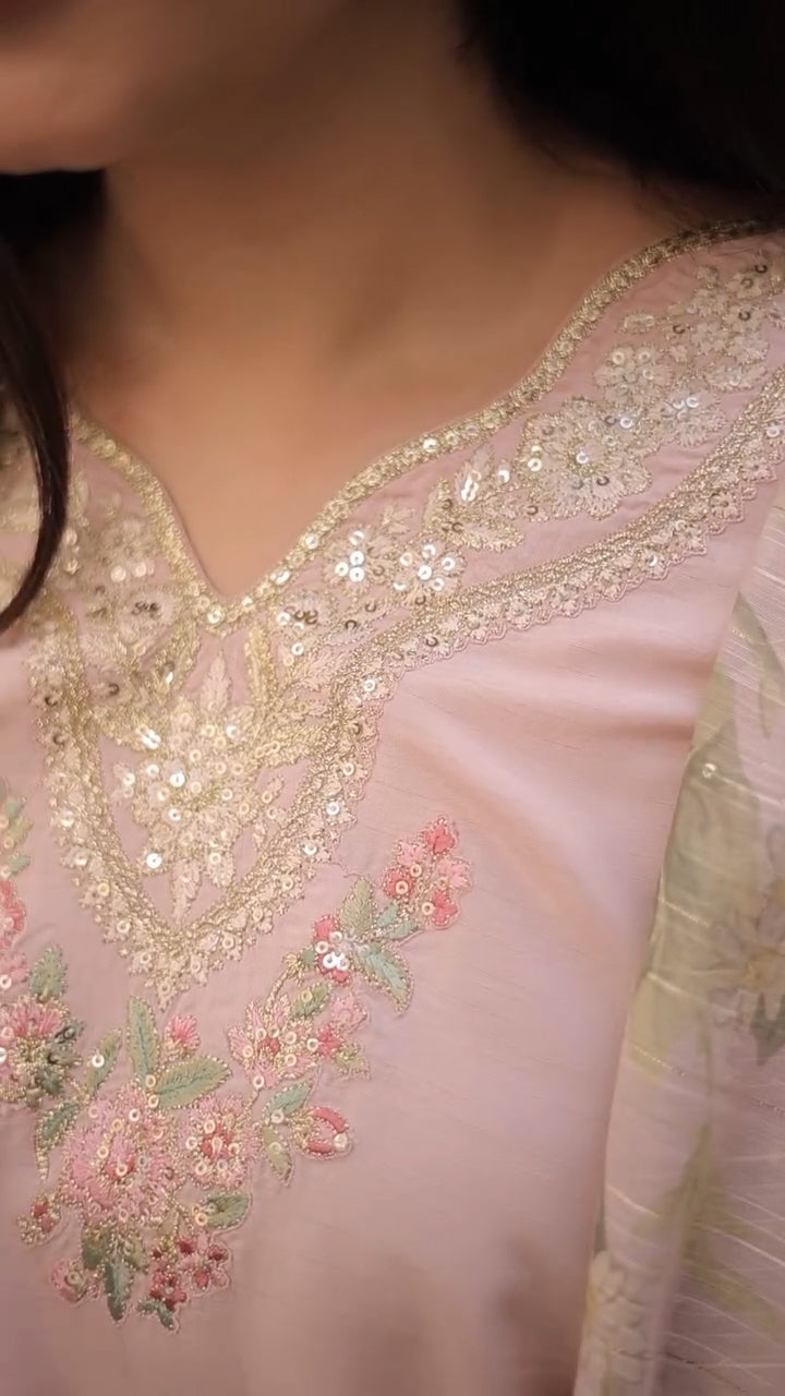 Lawn 3PC Embroidered Shirt with Digital Printed Jacquard Dupatta – ZC1422