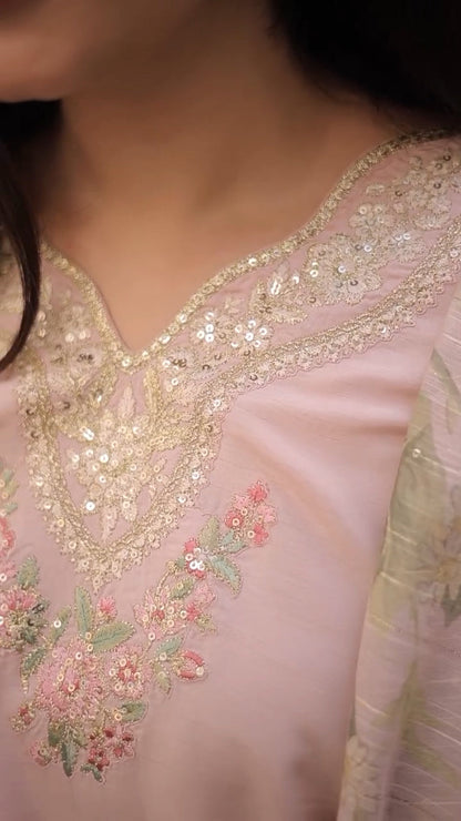 Lawn 3PC Embroidered Shirt with Digital Printed Jacquard Dupatta – ZC1422