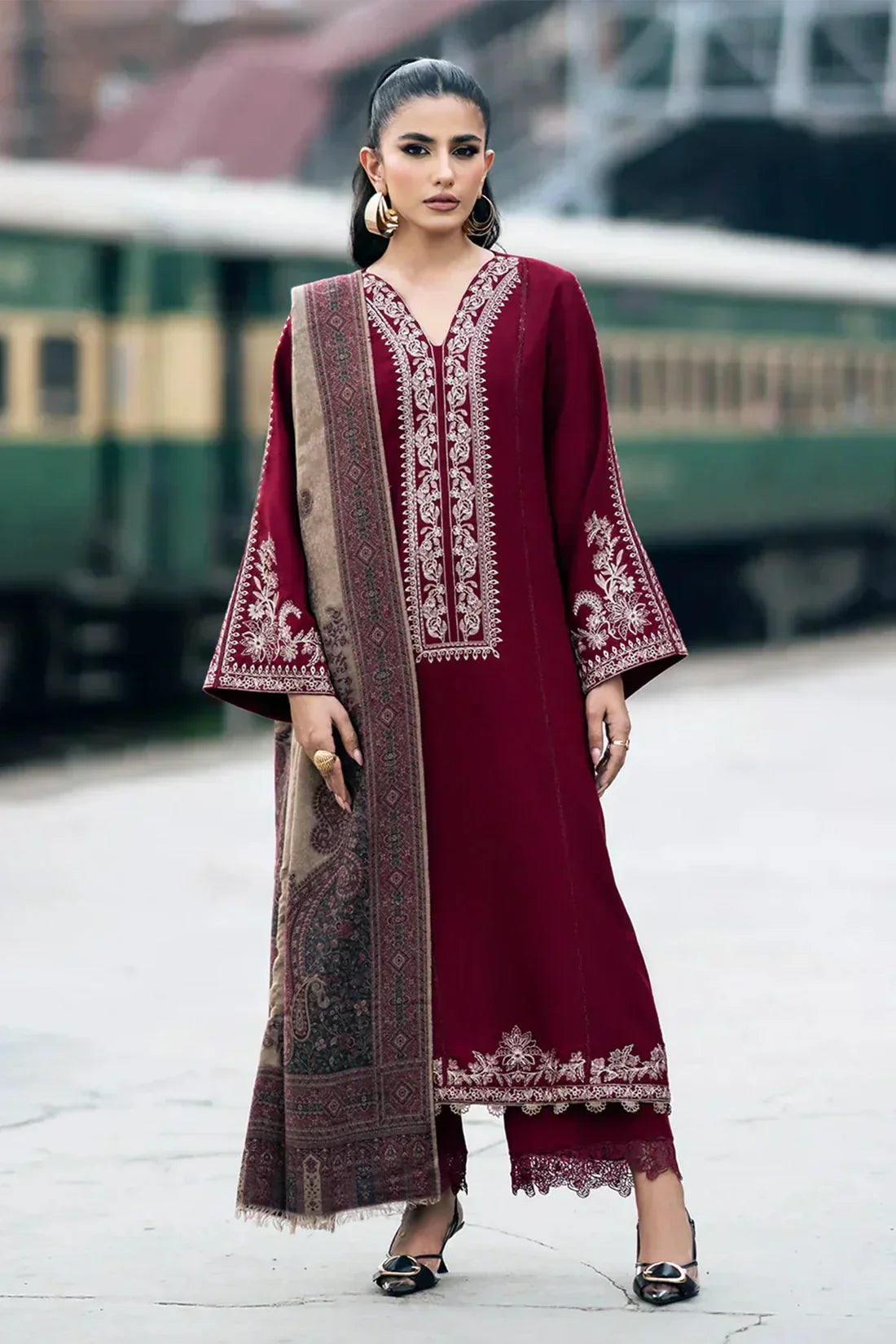 Lawn 3PC Embroidered Shirt with Digital Printed Jacquard Dupatta – ZC1148