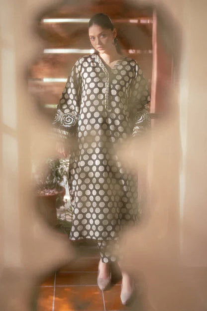 Baroque 3PC Karandi Printed Shirt with Karandi Printed Dupatta and Trouser – ZC827