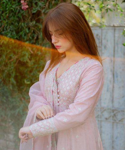 Lawn 3PC Embroidered Shirt with Organza Embroidered Dupatta – ZC1409