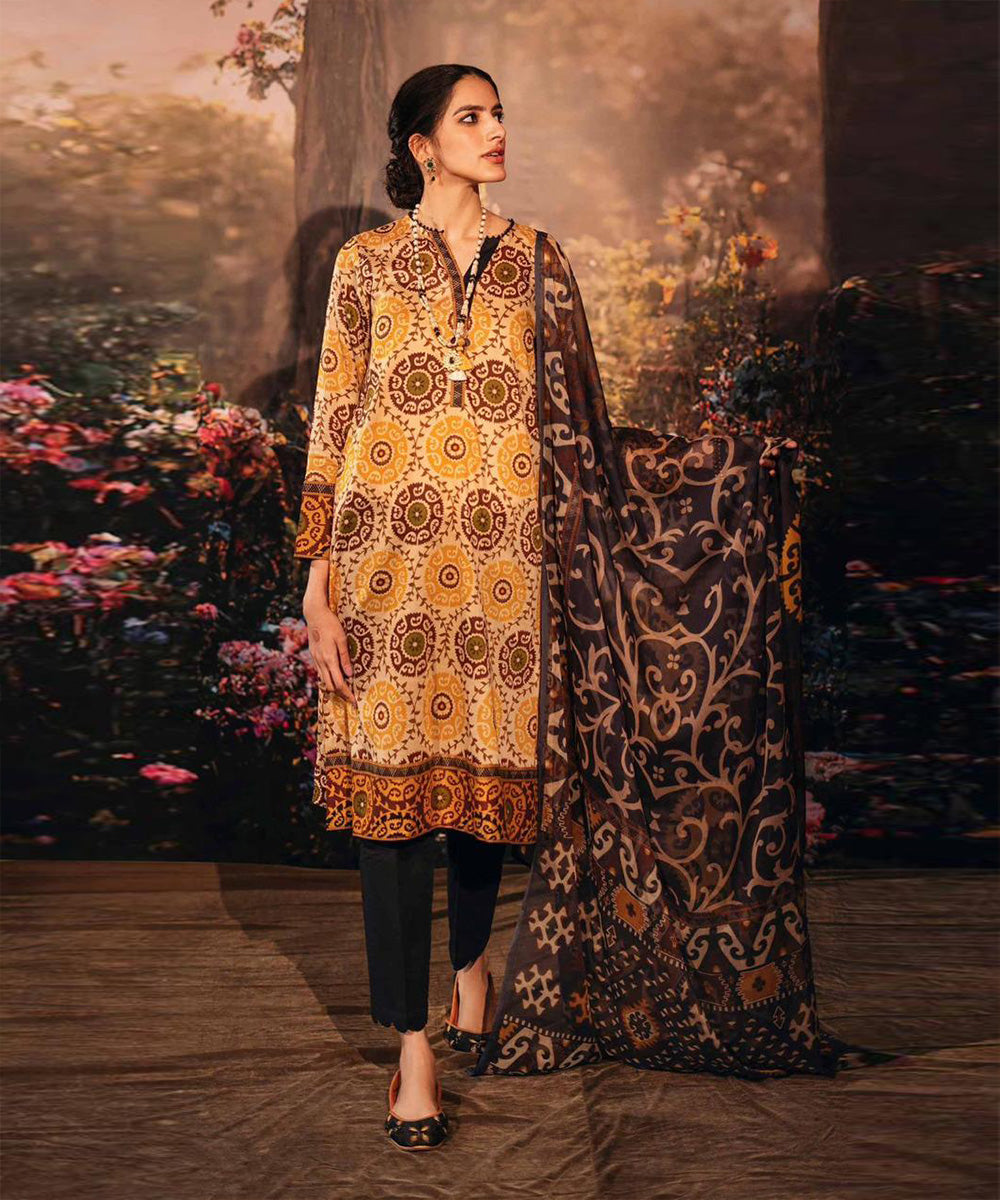 Nishat 3PC Lawn Printed with Printed Voile Dupatta – ZC754
