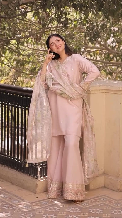 Lawn 3PC Embroidered Shirt with Digital Printed Jacquard Dupatta – ZC1422