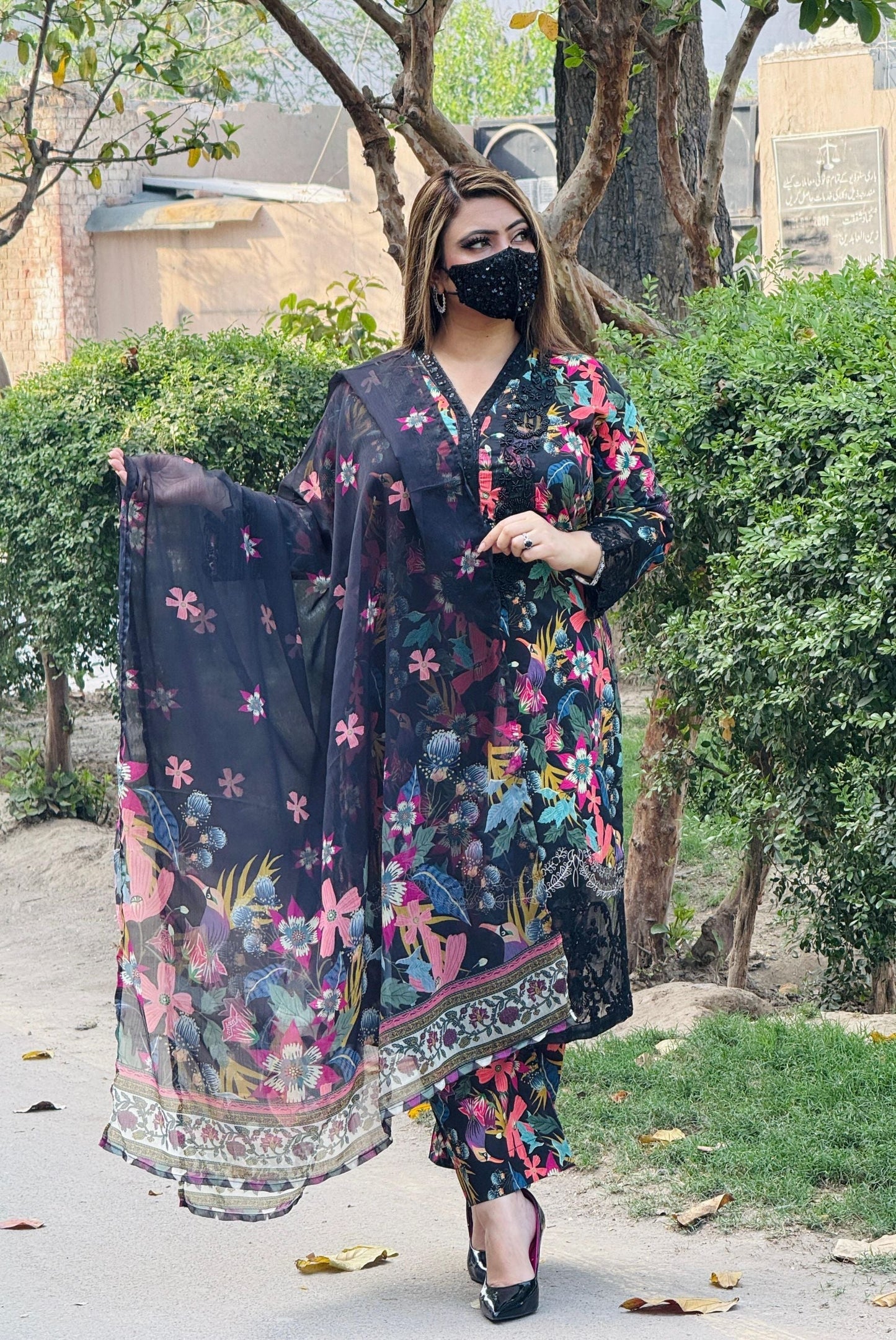 3PC Karandi Printed Shirt with Karandi Printed Dupatta and Trouser – ZC1707