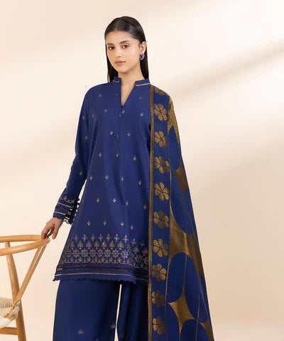 Sapphire Lawn 3PC Embroidered with Digital Printed Dupatta – ZC1001